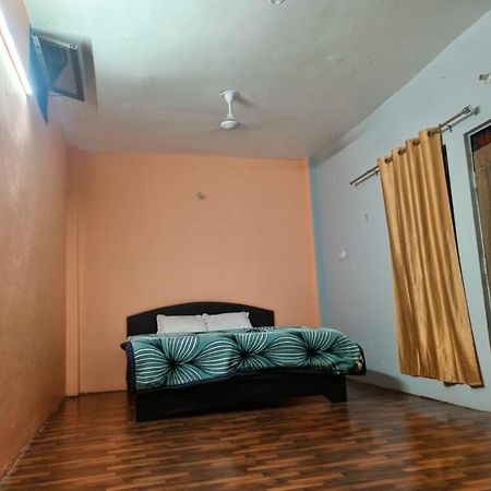 Shri Niwas Homestay Ayodhya Exterior foto