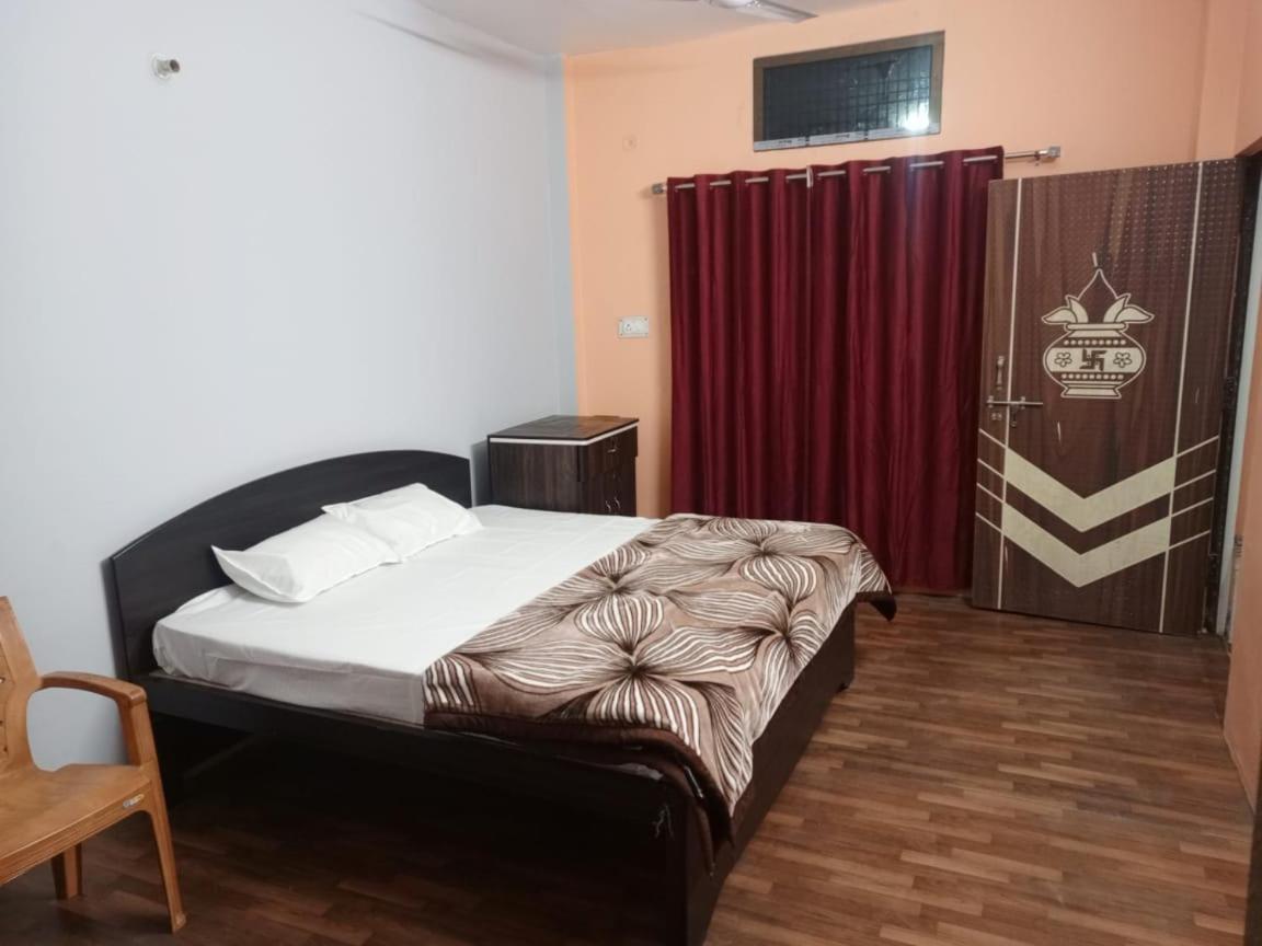 Shri Niwas Homestay Ayodhya Exterior foto
